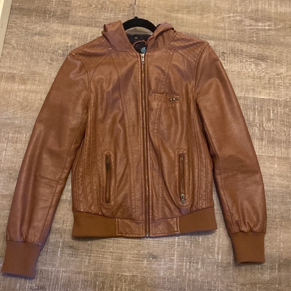 Excellent condition faux “leather” style jacket - Picture 1 of 4